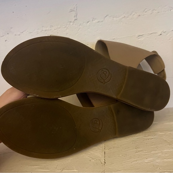 Lucky Brand 8.5 Boopp Sandals Flat Open Toe Leather Shoes Nomad Beige Nude - Picture 5 of 5